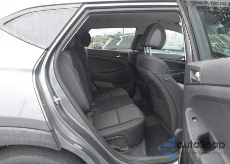 2016 Hyundai Tucson Sport z USA, uszkodzony, nr VIN KM8J3CA22GU028572